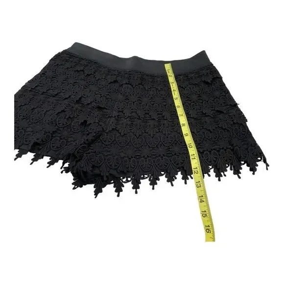 Express Small Black Lace/Crochet Shorts - Picture 6 of 8